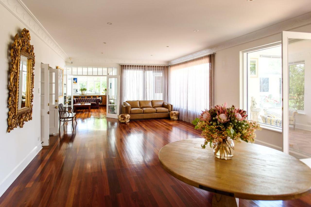 แฟร์ลอว์น เอสเตท Guest House บัสเซลตัน ภายนอก รูปภาพ