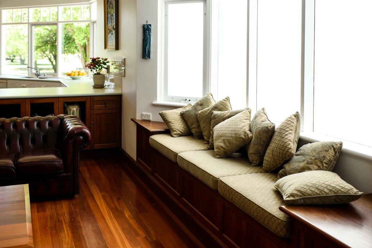 แฟร์ลอว์น เอสเตท Guest House บัสเซลตัน ภายนอก รูปภาพ
